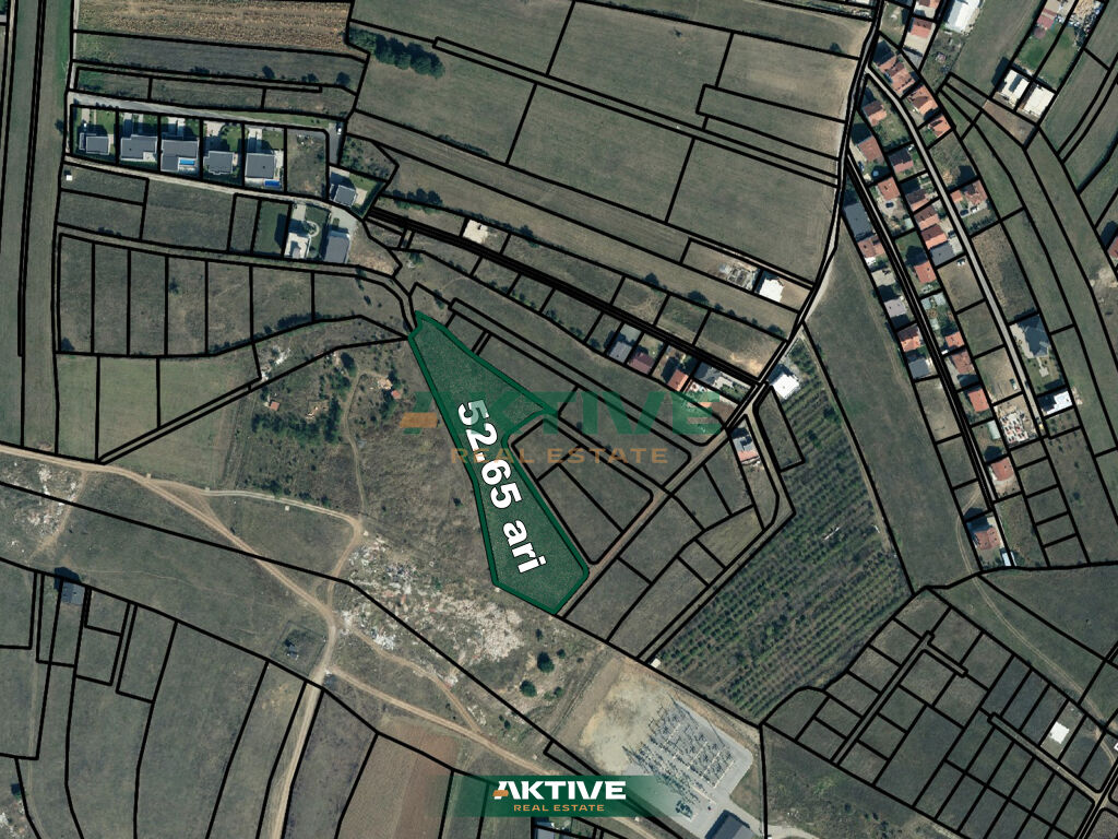 Terrain à koretishtë, derrière pojatës