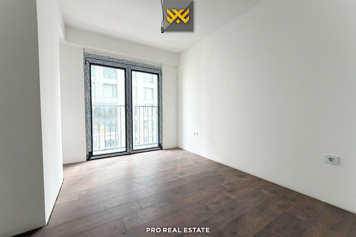 Apartamento / oficina 119m² en alquiler en Lakrishtë