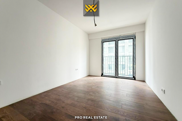 Apartamento / oficina 119m² en alquiler en Lakrishtë