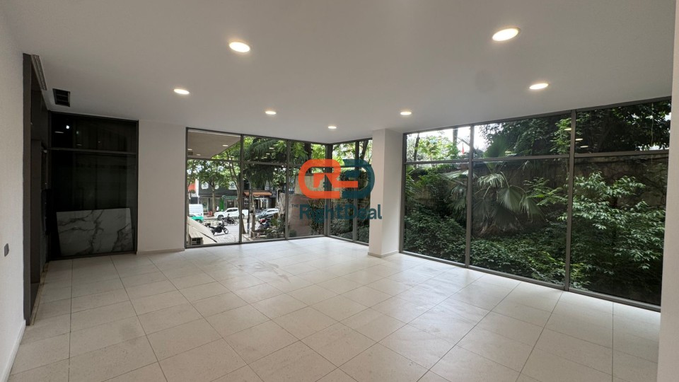 Unidad de negocios - alquiler - hospital madre teresa - escuela unificada - kinostudio - horno