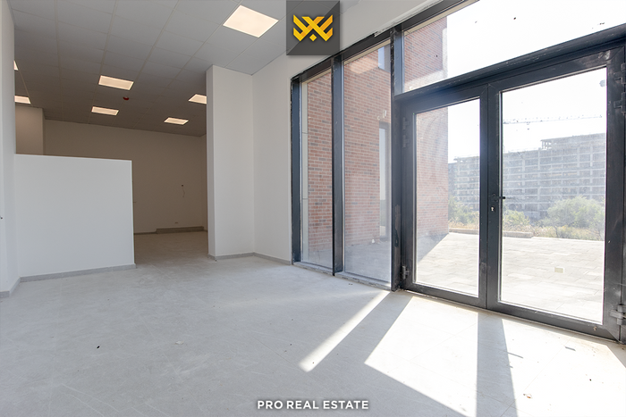 Lokal 111m² për #shitje te Mati 1.