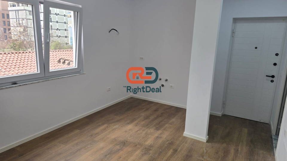Apartamento 1+1 - venda - 9 andares - pazari i ri - shkolla e kuqe - atsh - ministério das relações exteriores