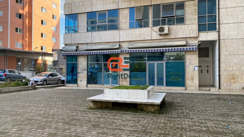 Loja - venda - 9 andares - novo mercado - escola vermelha - atsh - ministério dos negócios estrangeiros