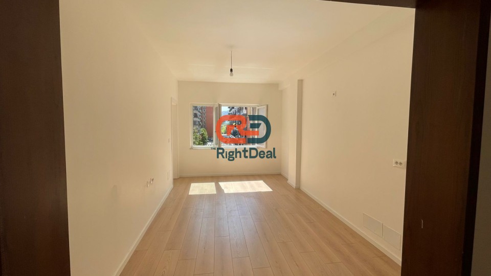 Apartamento 1+1 - venda - Blloku - garda - lago artificial - estádio dinamo - praça wilson - petro nini luarasi