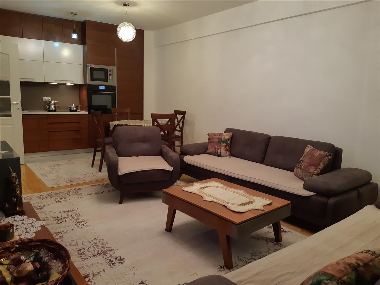 Piso en alquiler 2+1 en Tophane