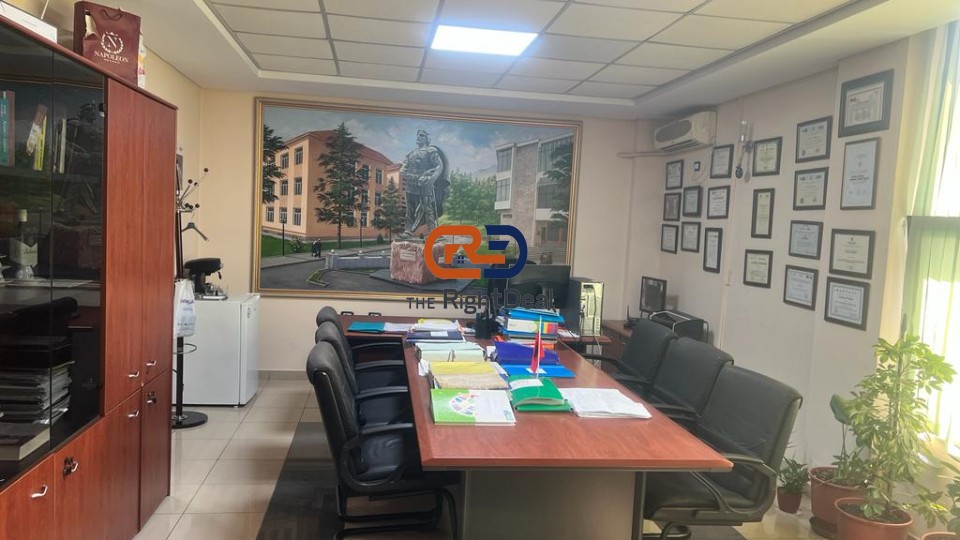 Unità commerciale - vendita - via dibra - selvia - medrese - farmacia 10