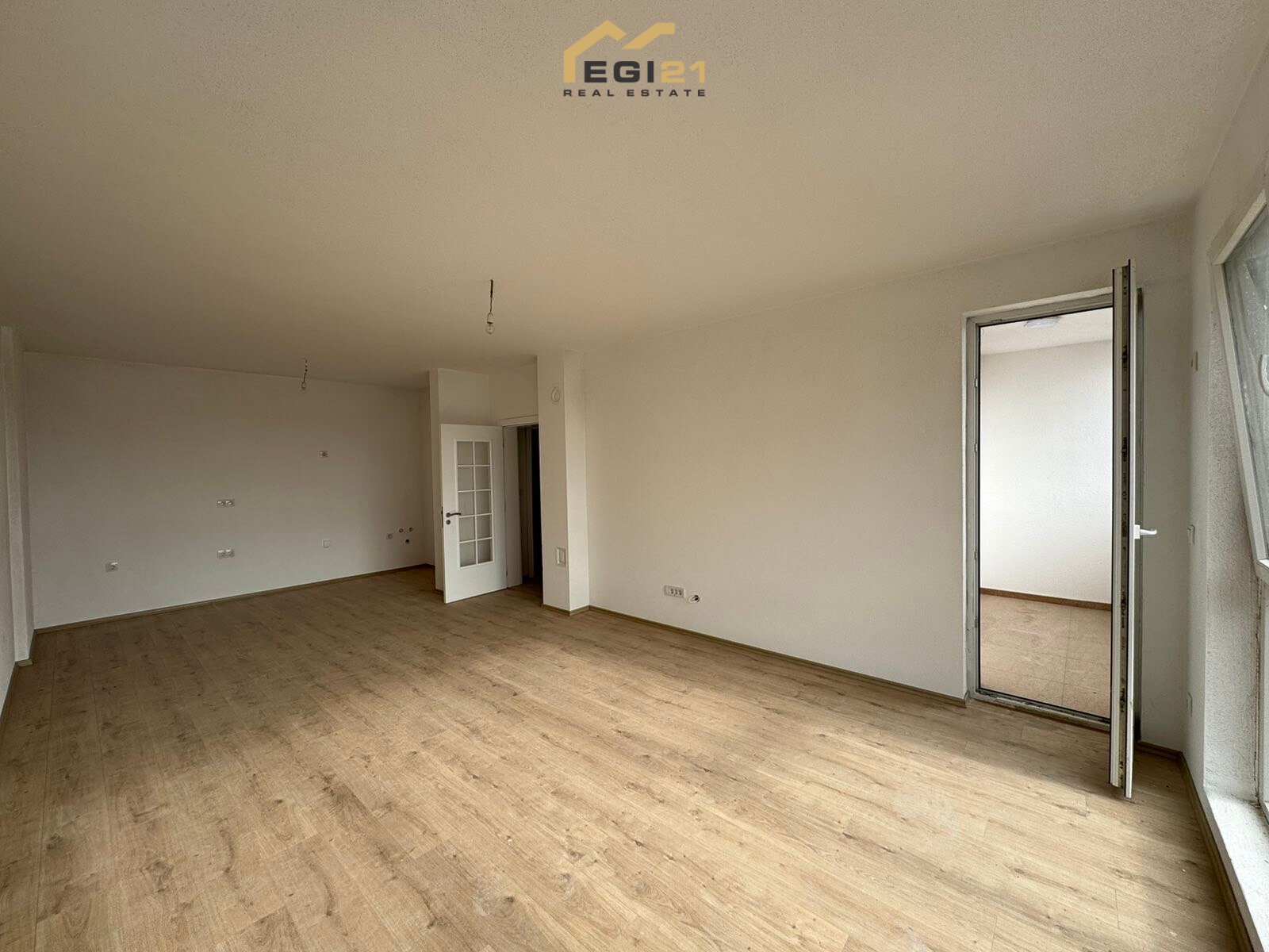 Banesë 93.5m² për shitje, Vushtrri