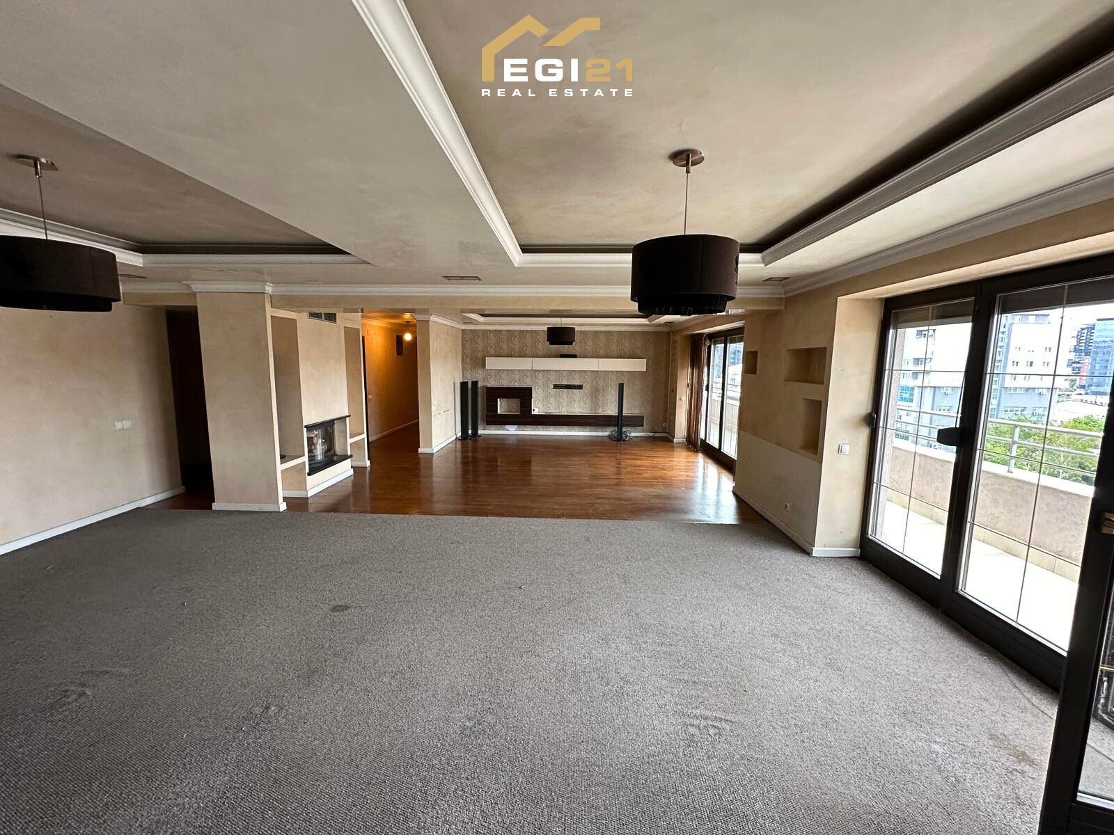 Penthouse 260m² à louer, Pejton