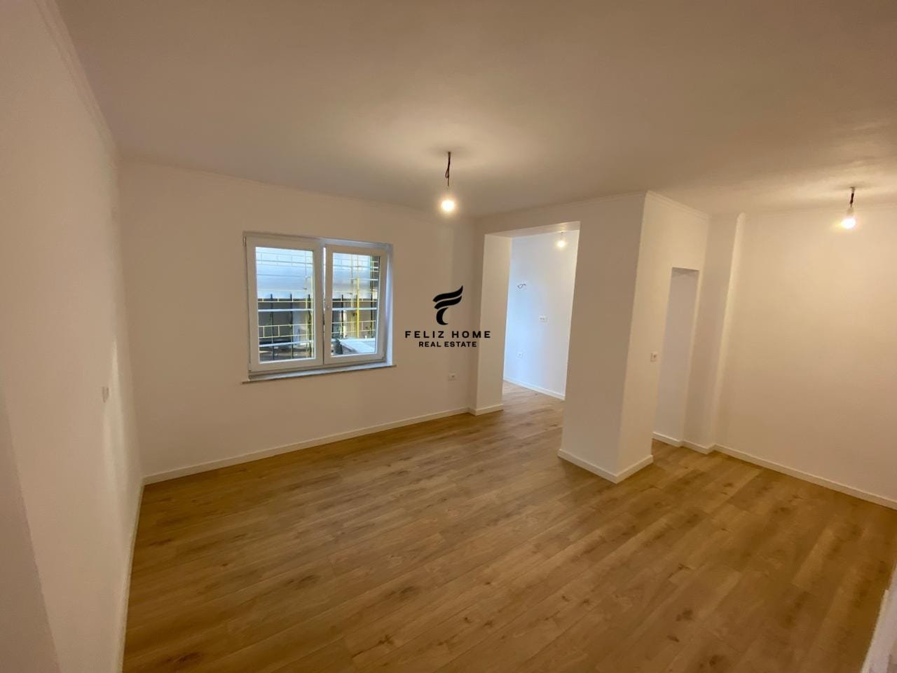Shitet apartament 2+1 rruga e durresit 185.000 euro (2)