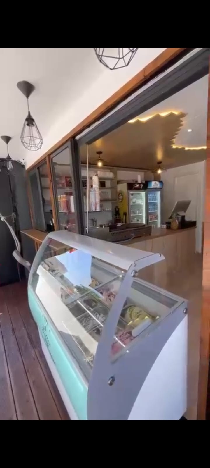 Attività in vendita a kreperi, Yzberisht