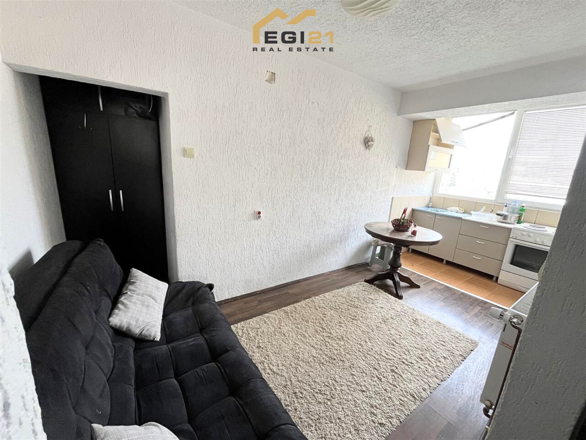 Appartement/bureau 50m² à #louer – Centre-ville, Prishtinë