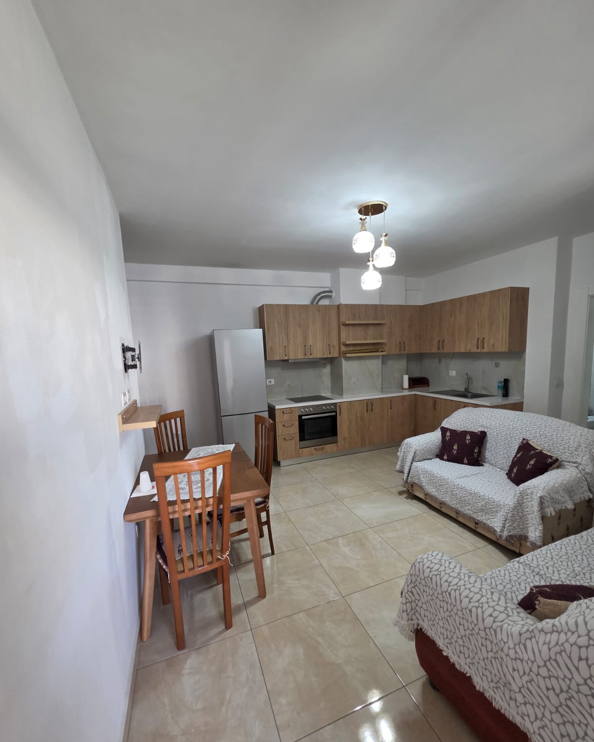 Shitet apartament 1+1+parkim