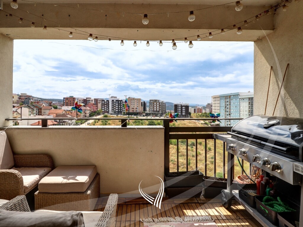 Banesë me 3 dhoma gjumi me qira në lagjen Bregu i Diellit
