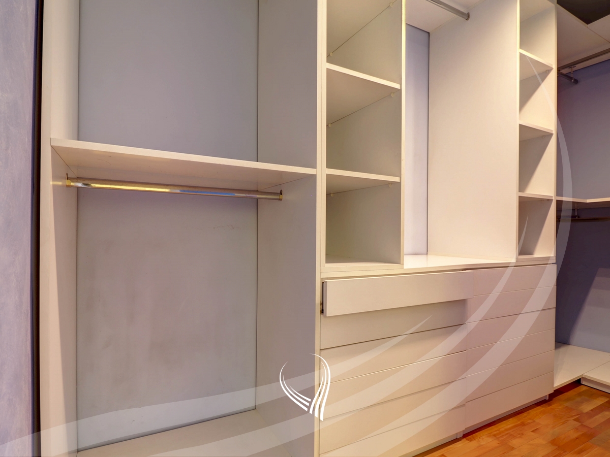 Penthouse 294 metra katror në shitje në lagjen kalabria-emshir