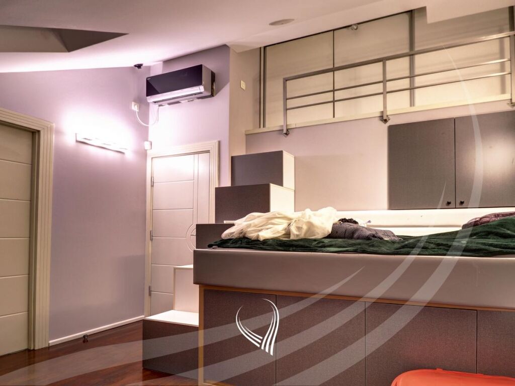 Duplex - banesë me 2 dhoma gjumi me qira në qendër