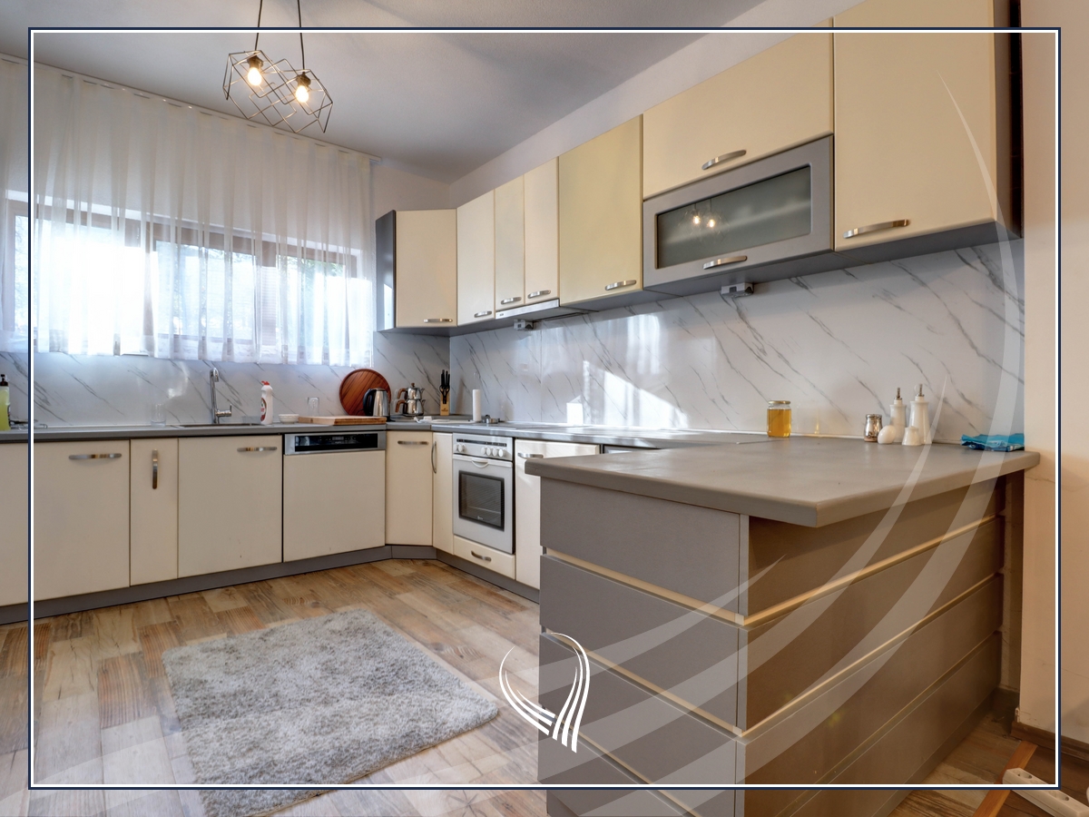 Villa con 4 dormitorios en venta en brezovicë