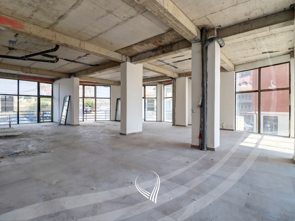 Lokal 172 metra katror në shitje në lagjen Bregu i Diellit – Kompleksi panorama 2