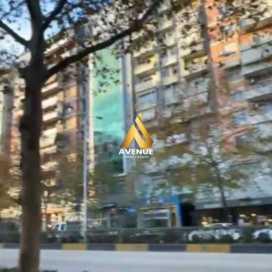 Commercial space for rent – Rruga e kavajës