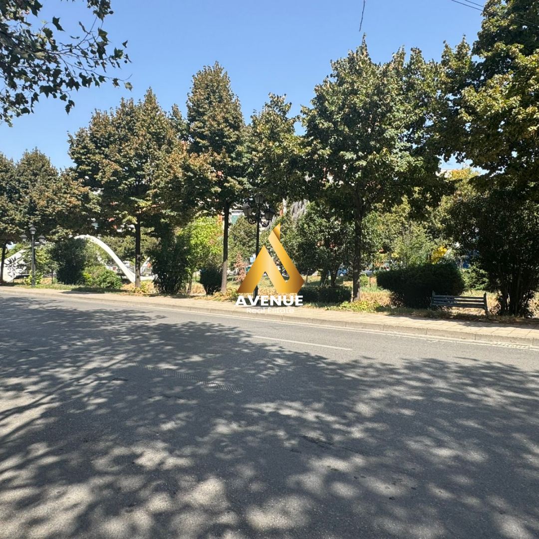 Commercial space for rent – Bajram curri boulevard