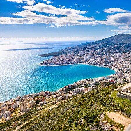 Terreno com vista para o mar à venda em Saranda – Lote de 500 m² com certificado de propriedade