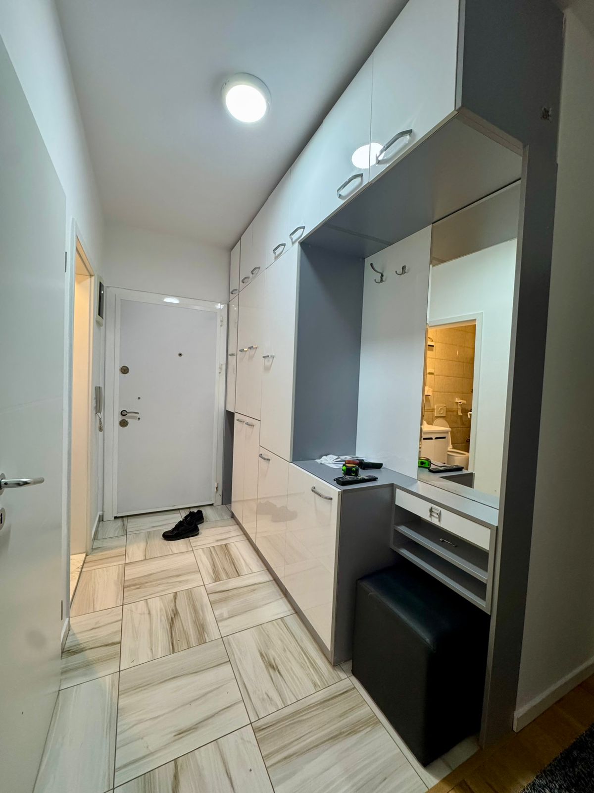 Appartement à louer 2+1 dans le quartier de muhaxherëve