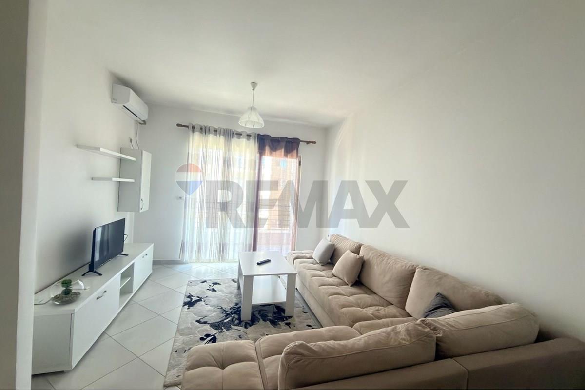 Ofrohet per qira apartament 1+1 , ne don bosko, ne kompleks te ri prane fiori di bosko.