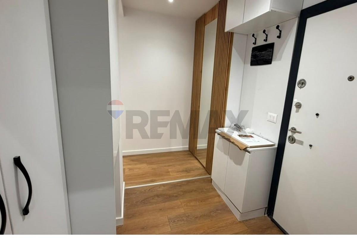 Jepet me qira apartament 1+1 në komunën e parisit