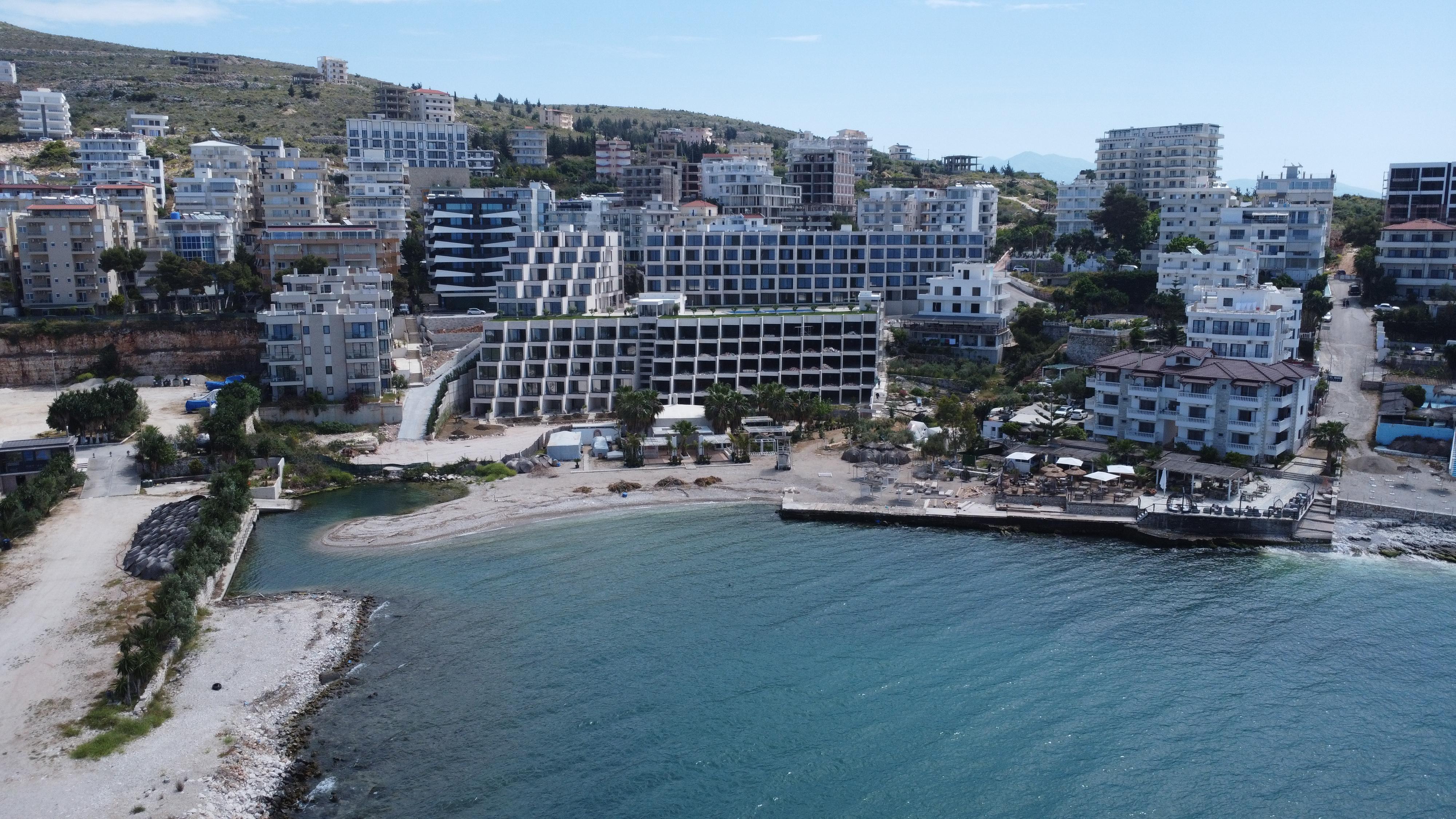 Apartamento de luxo 1+1 com vista para o mar, cozinha separada & sala de estar grande – Ionian bay residence, Saranda