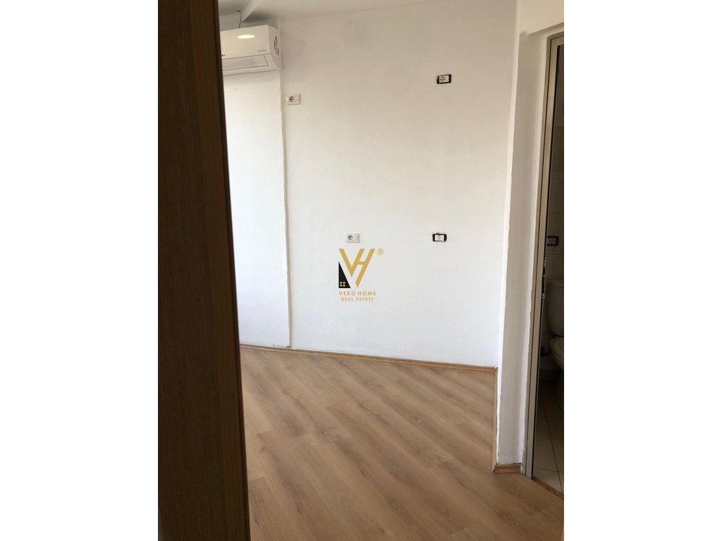 Louer 65 m² bureau au centre 1 500 euro (4)