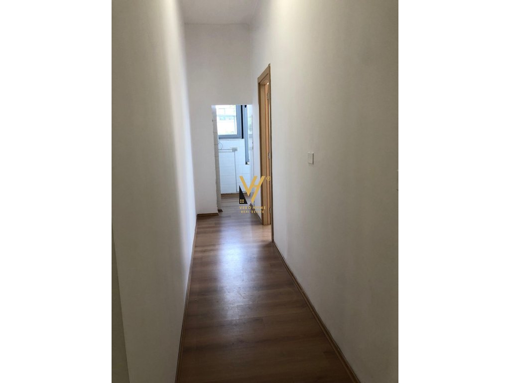 Louer 65 m² bureau au centre 1 500 euro (5)