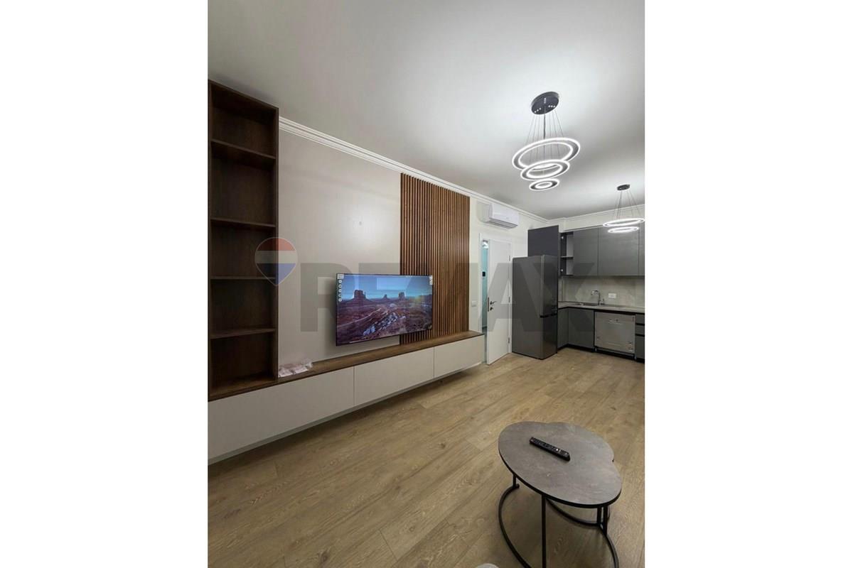 Jepet me qira apartament 1+1 kika 2, Komuna e Parisit