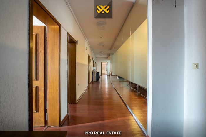Escritório 500m² para alugar em taslixhe.