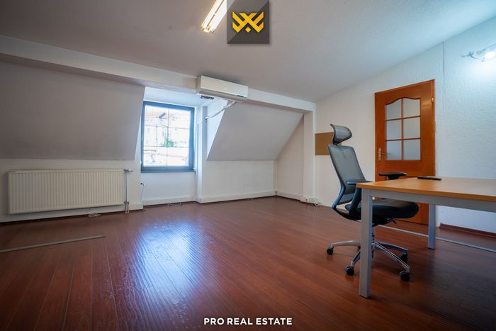 Escritório 500m² para alugar em taslixhe.