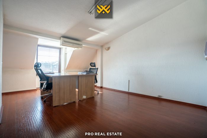 Escritório 500m² para alugar em taslixhe.