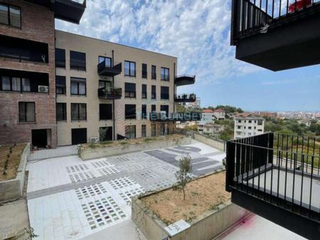 Appartamento 3+1 in vendita nel complesso residenziale kodra e diellit 2