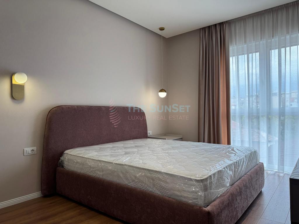 Appartement 1+1 à louer près de l'école rouge