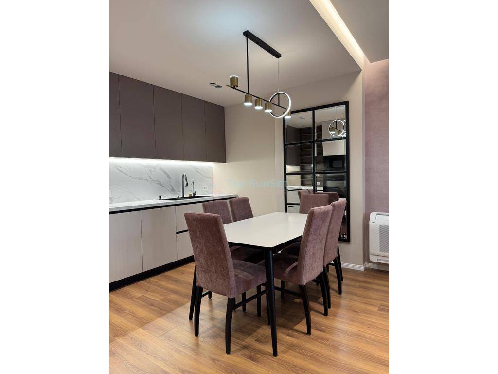 Appartement 1+1 à louer près de l'école rouge