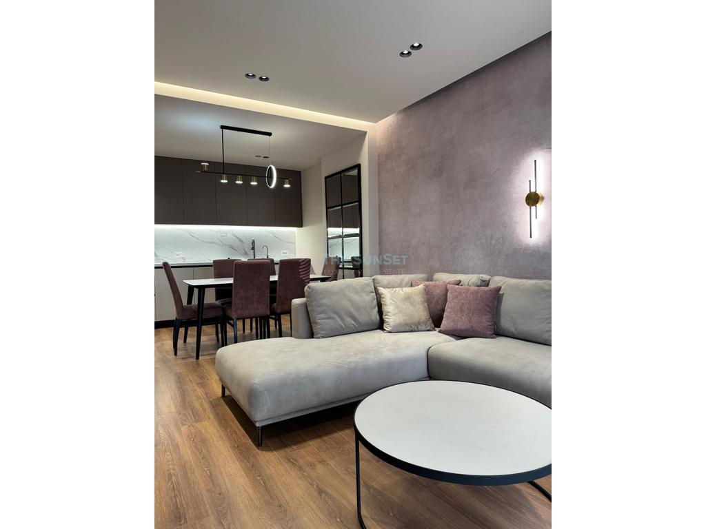 Appartement 1+1 à louer près de l'école rouge