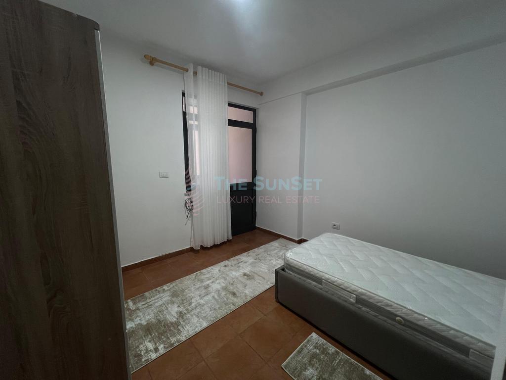 Appartamento 2+1+2 in affitto vicino alla moschea di tabakëve