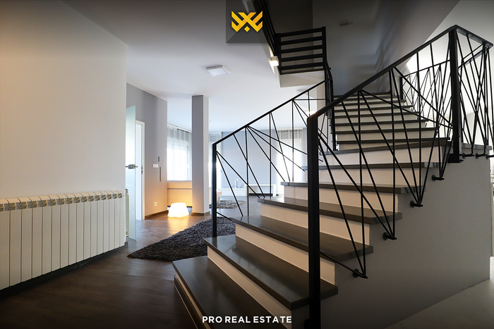 Casa de 335m² en #venta en Veternik.