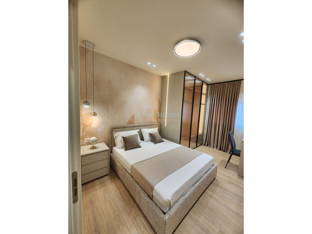 Apartamento 1+1 en venta en la zona de la playa de Durrës