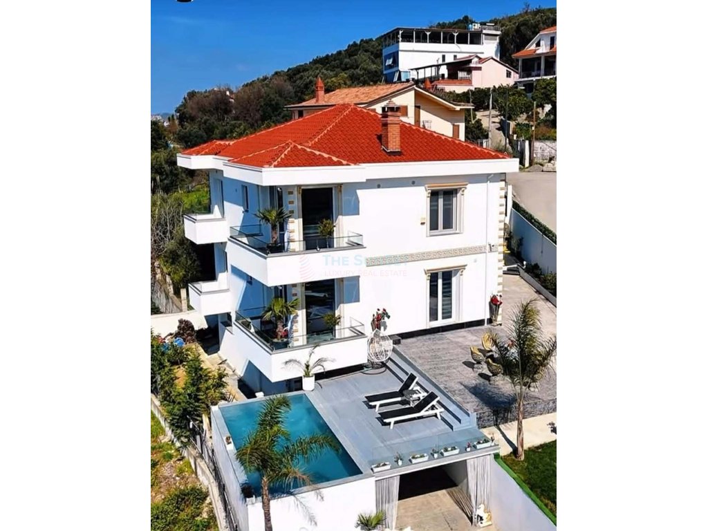Luxusvilla mit 3 schlafzimmern zum verkauf mit meerblick in golem