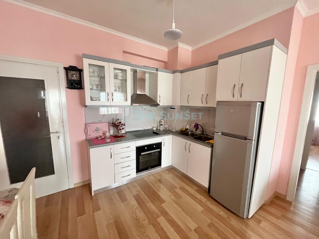 Apartamento 2+1 en venta en Pogradec, cerca del lago de ohrid