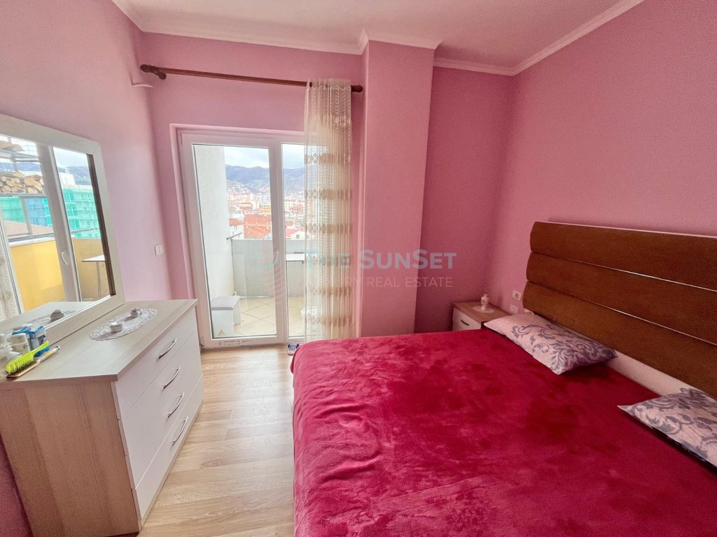 Apartamento 2+1 en venta en Pogradec, cerca del lago de ohrid