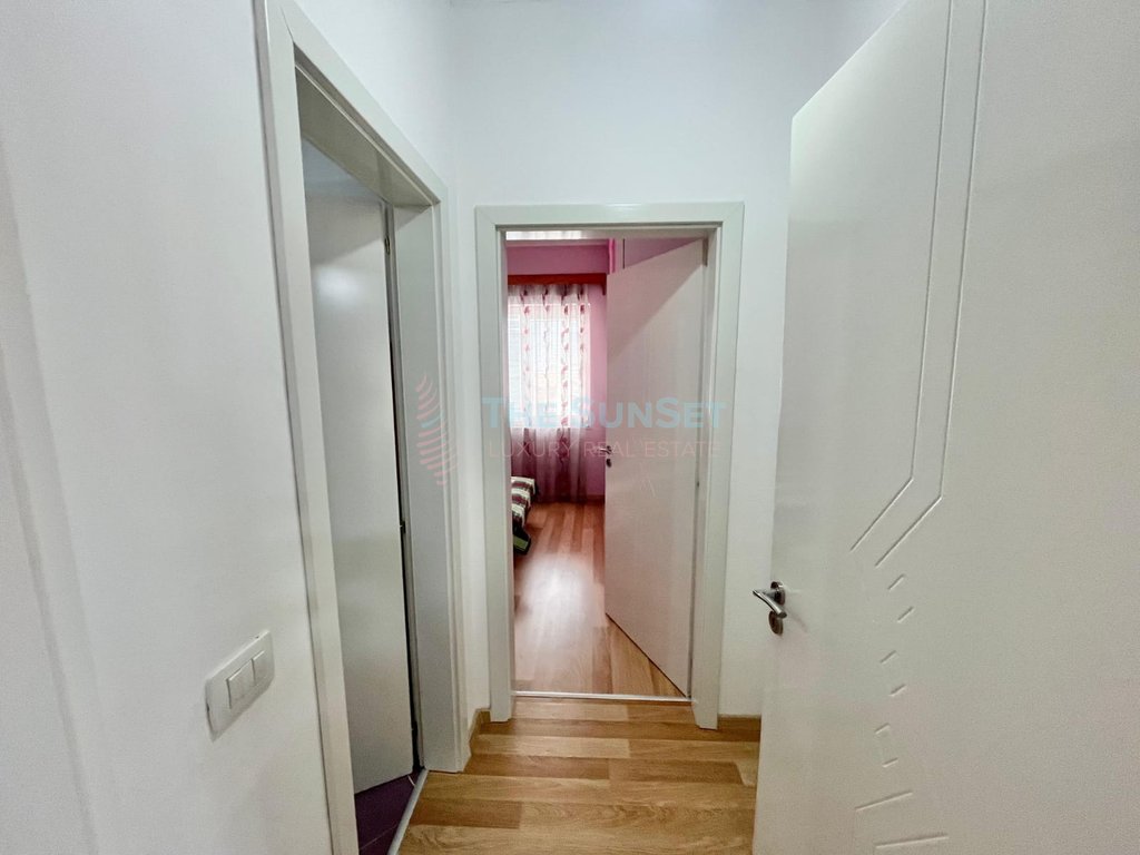 Apartamento 2+1 en venta en Pogradec, cerca del lago de ohrid