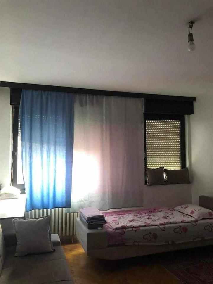 Piso en alquiler 1+1 en dardani