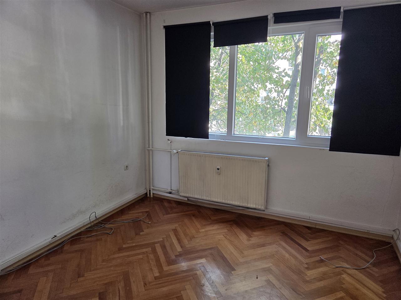 Banesë (zyre) me qira në ulpianë