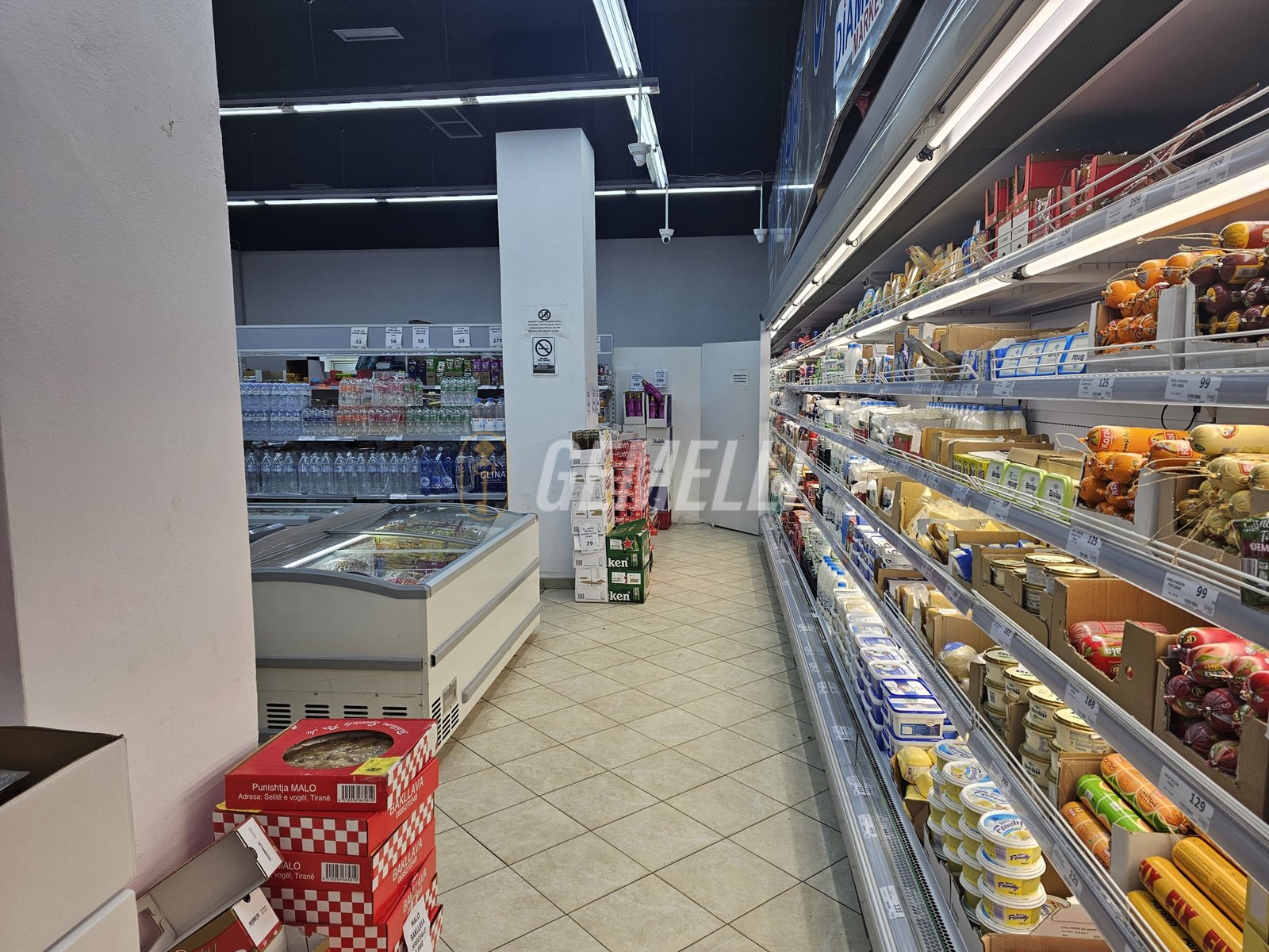 Shitet ambjent biznesi l.14 shkozet