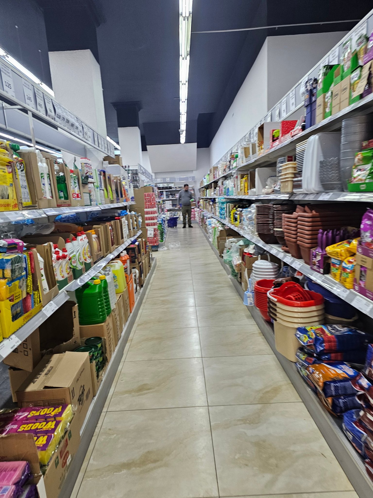 Shitet ambjent biznesi l.14 shkozet