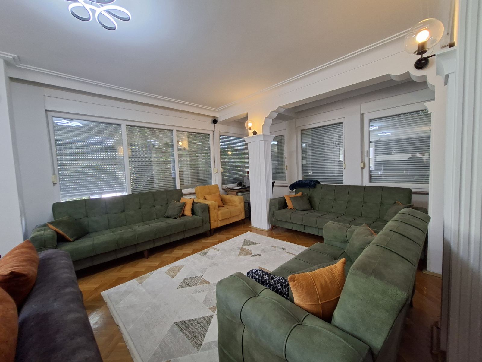 House for sale – 5.25 ares of land | dubai house area, Prishtina